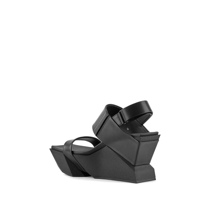 Brutt Sandal