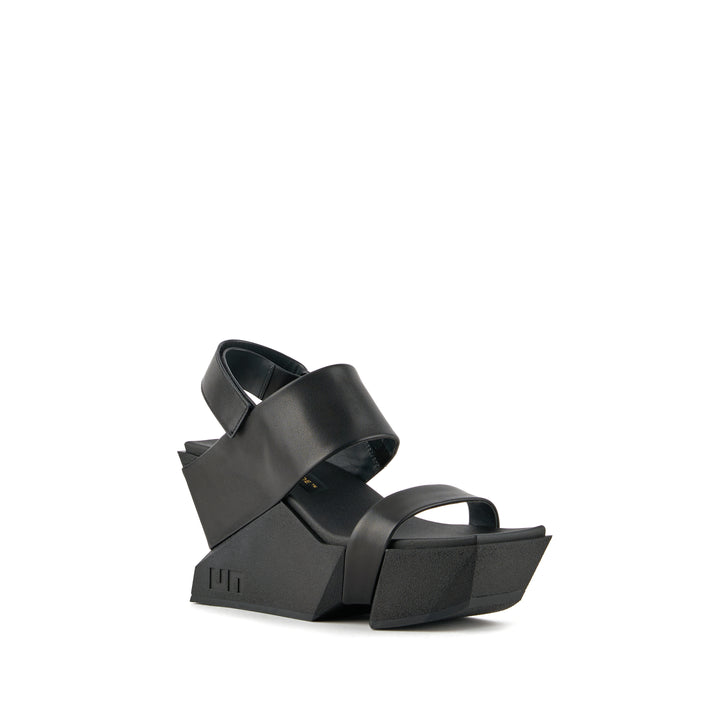 Brutt Sandal