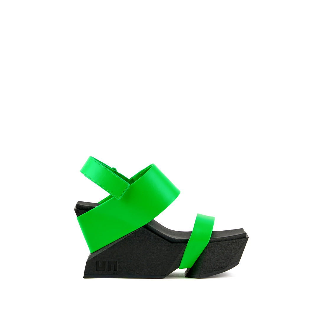 Brutt Sandal