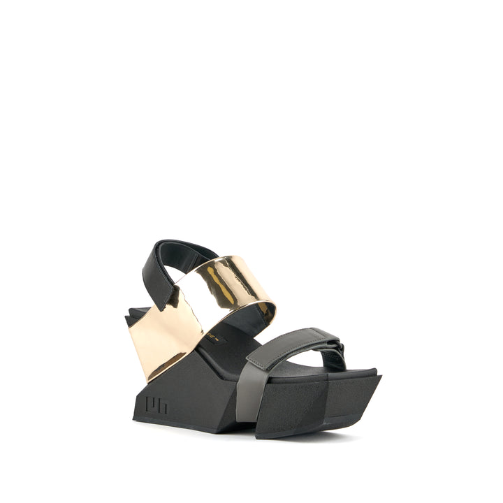 Brutt Sandal