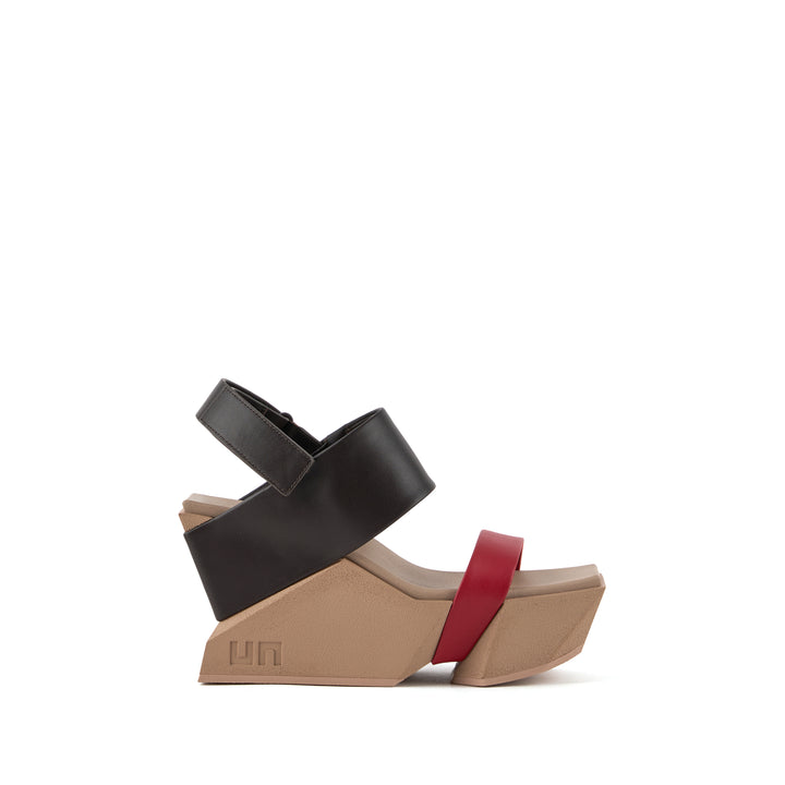 Brutt Sandal