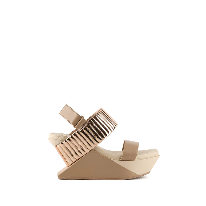 Delta Wedge Puffier